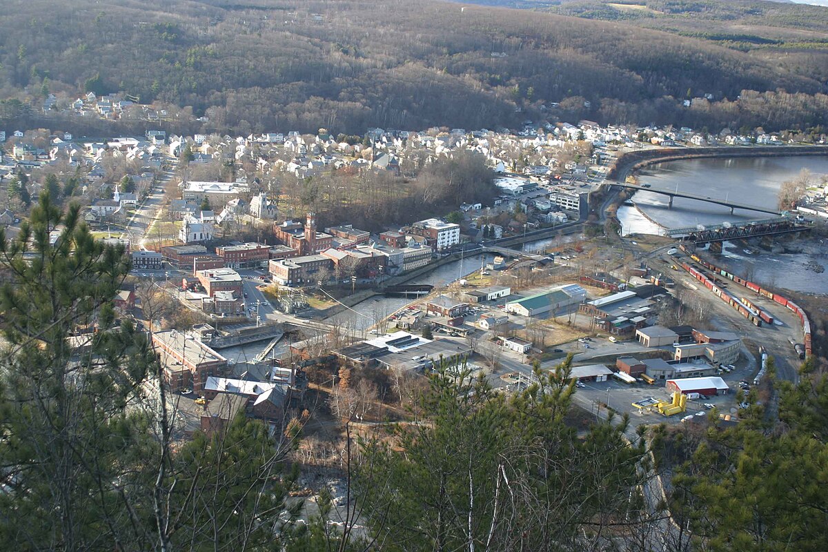 Drug rehab near Bellows Falls, VT